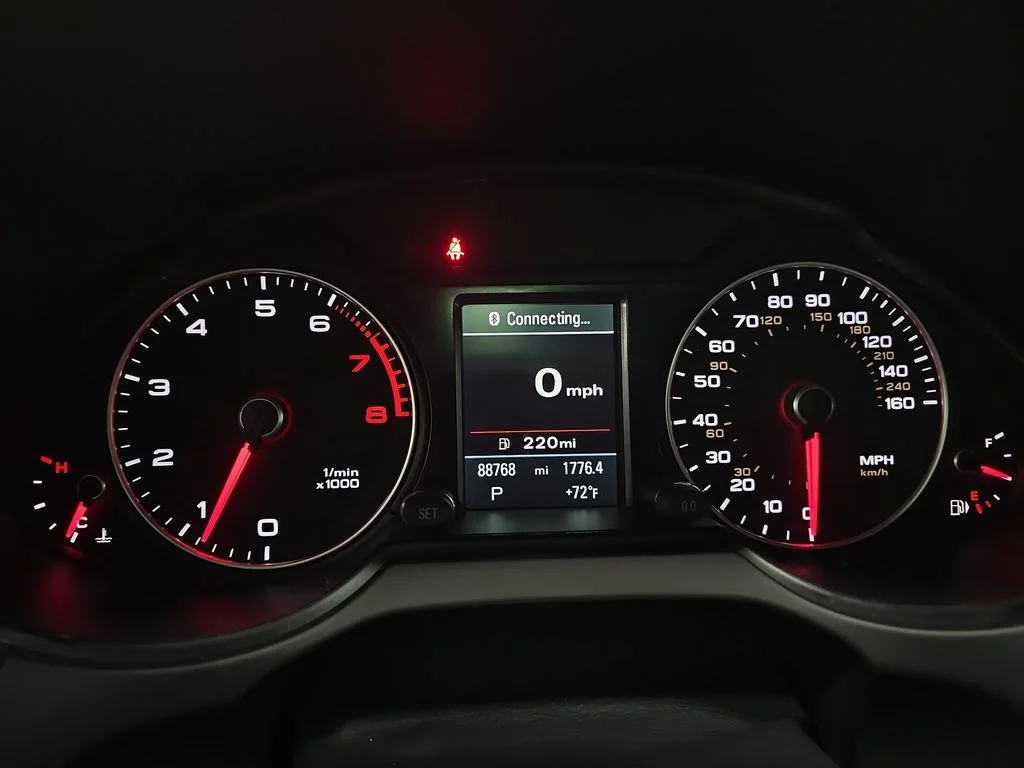 Used 2016 Silver Audi 2.0T Premium Plus image 21