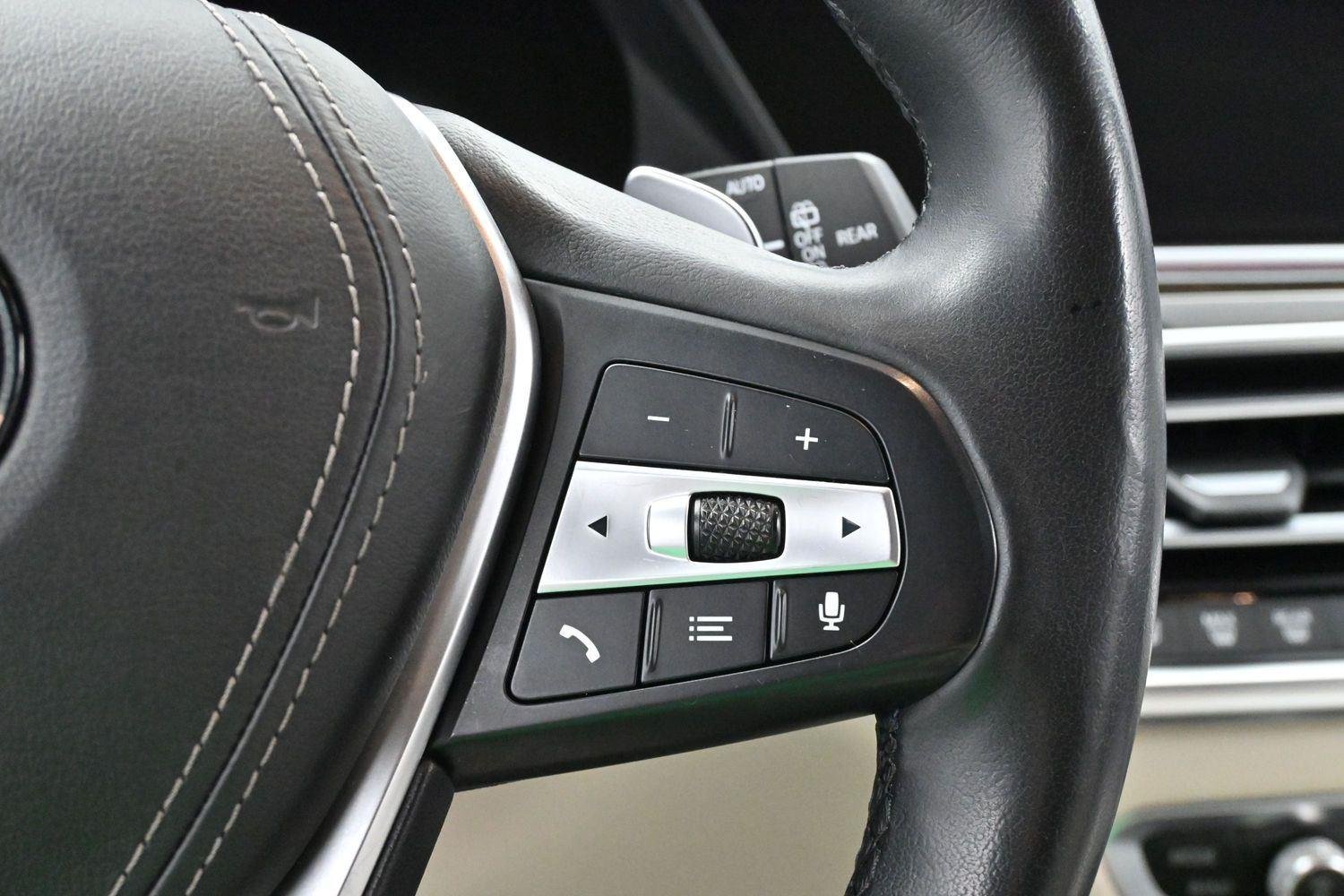 Used 2019 Arctic Gray Metallic BMW xDrive40i image 23