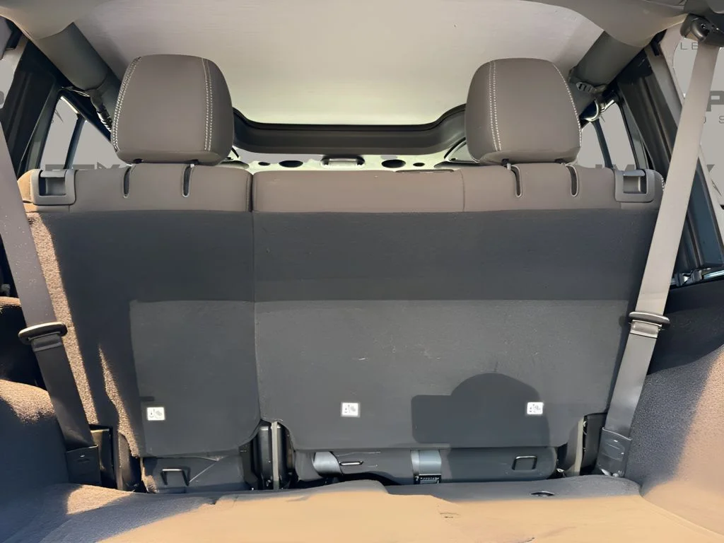 Used 2017 Gray Jeep Unlimited Sahara image 28