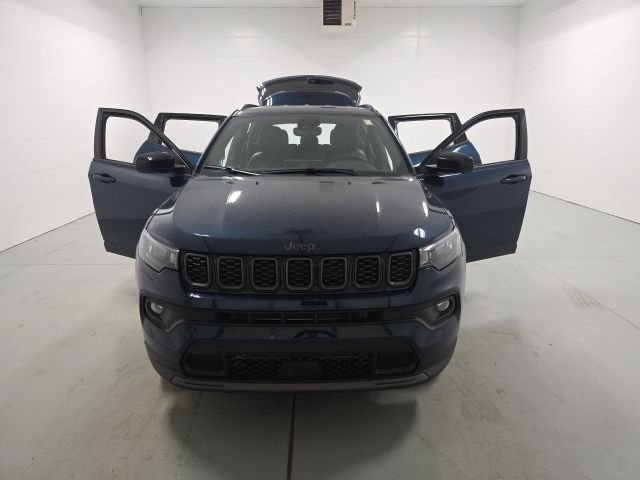 New 2026 Fathom Blue Pearl Coat Jeep Latitude image 9
