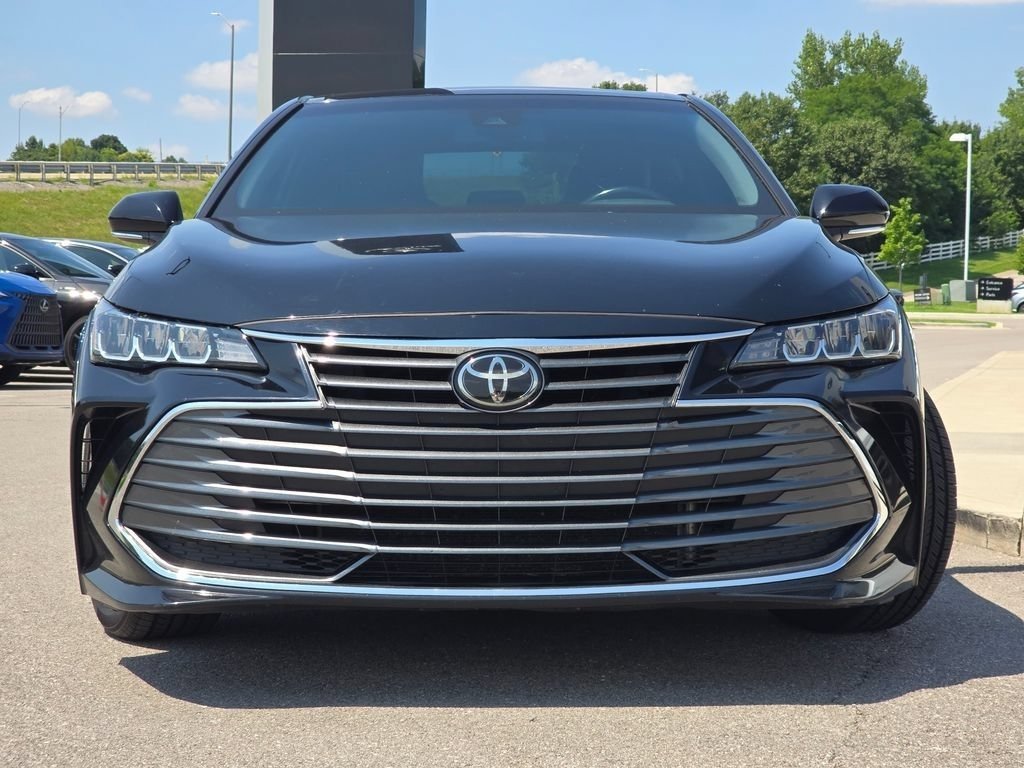 Used 2019 Midnight Black Metallic Toyota XLE image 3