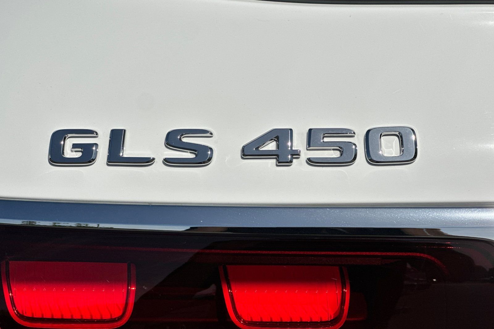 New 2026 White Mercedes-Benz GLS 450 image 28