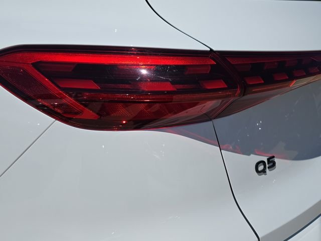 Used 2025 White Audi 2.0T Premium image 38
