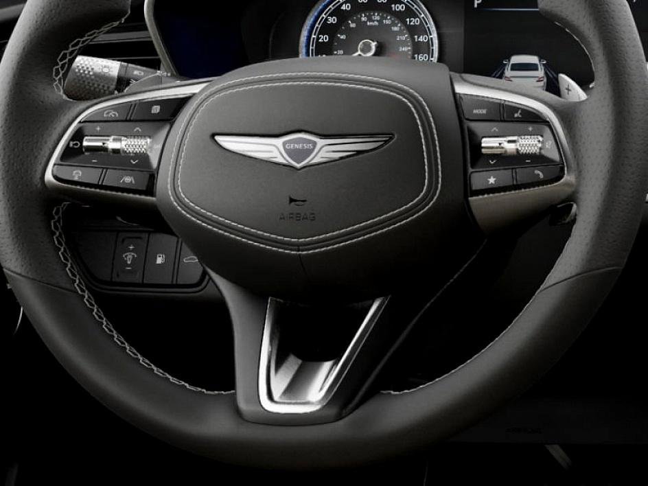 2025 GENESIS G70 Standard - Photo 14