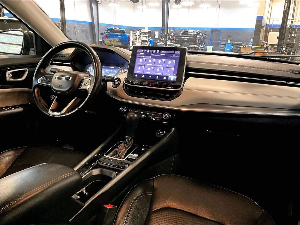 Used 2022 Black Jeep Limited image 14