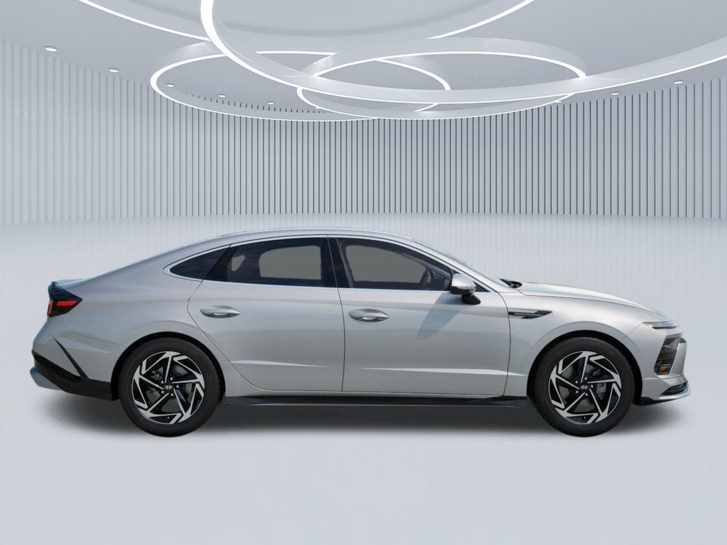 New 2026 Silver Hyundai SEL Sport image 7