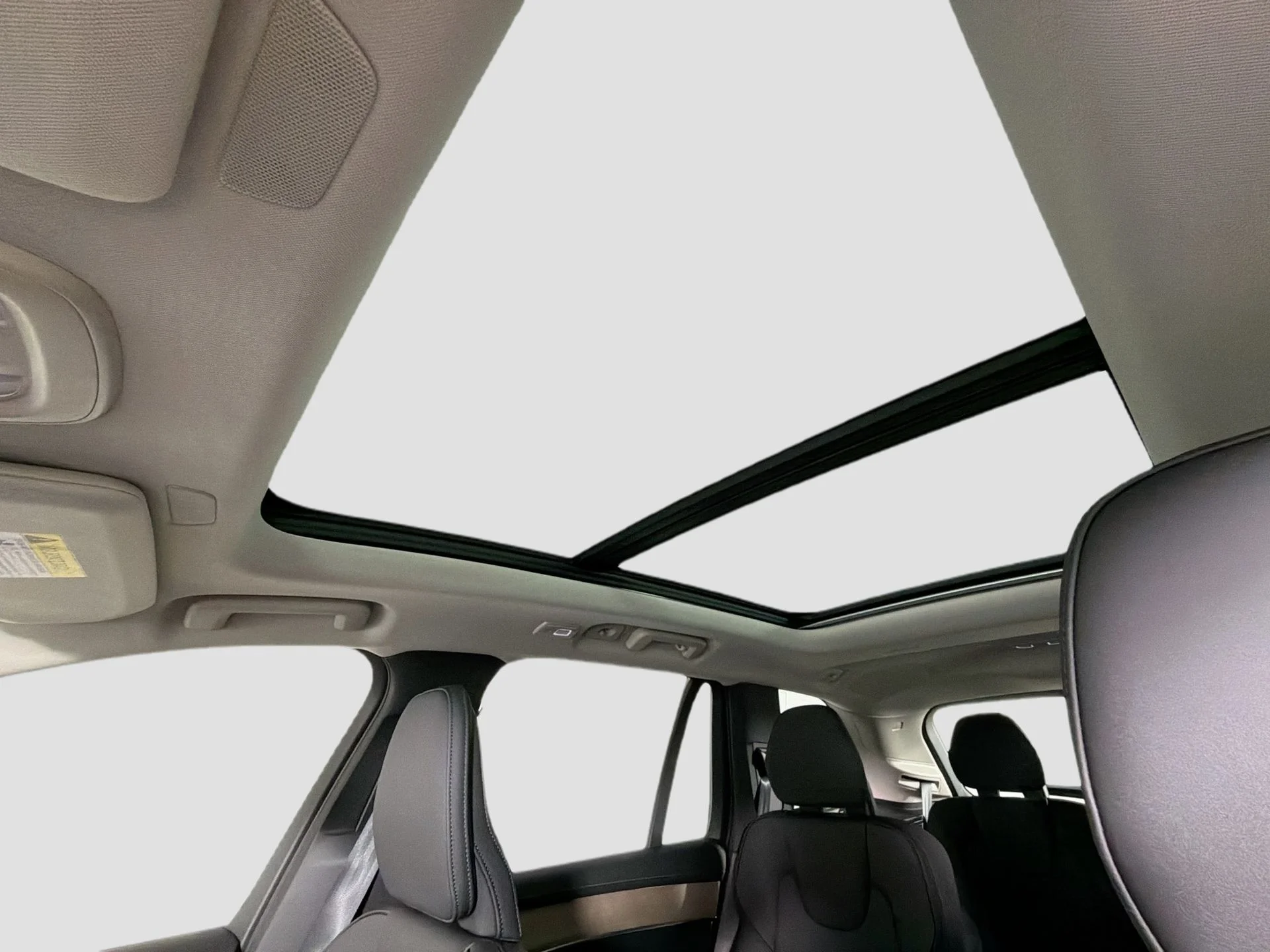 New 2026 Crystal White Volvo Plus image 23