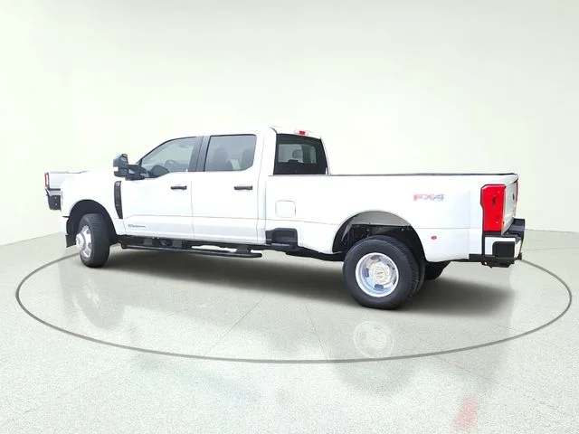 New 2026 Oxford White Ford F-350® XL image 30