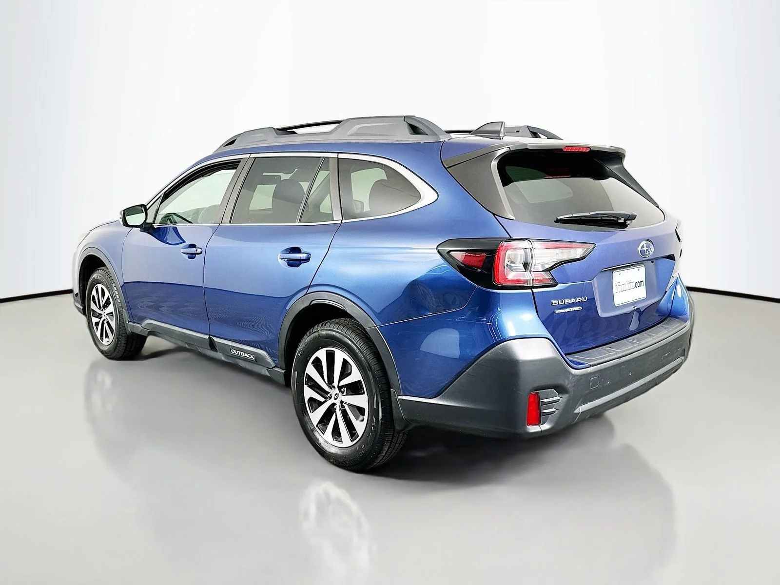 Used 2020 Abyss Blue Pearl Subaru Premium image 7
