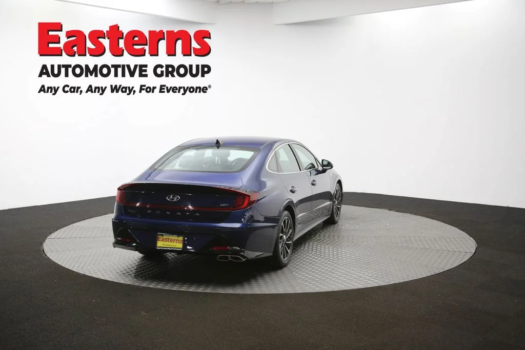 Used 2020 Blue Hyundai SEL Plus image 37