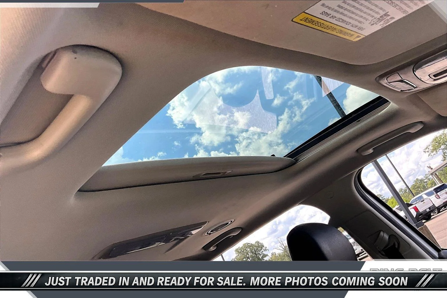 Used 2021 Glacial White Pearl Kia S image 16