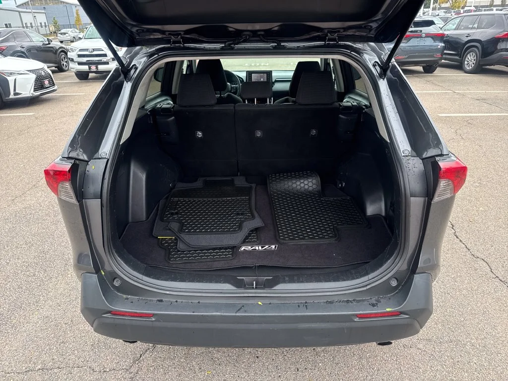 Used 2021 Gray Toyota LE image 7