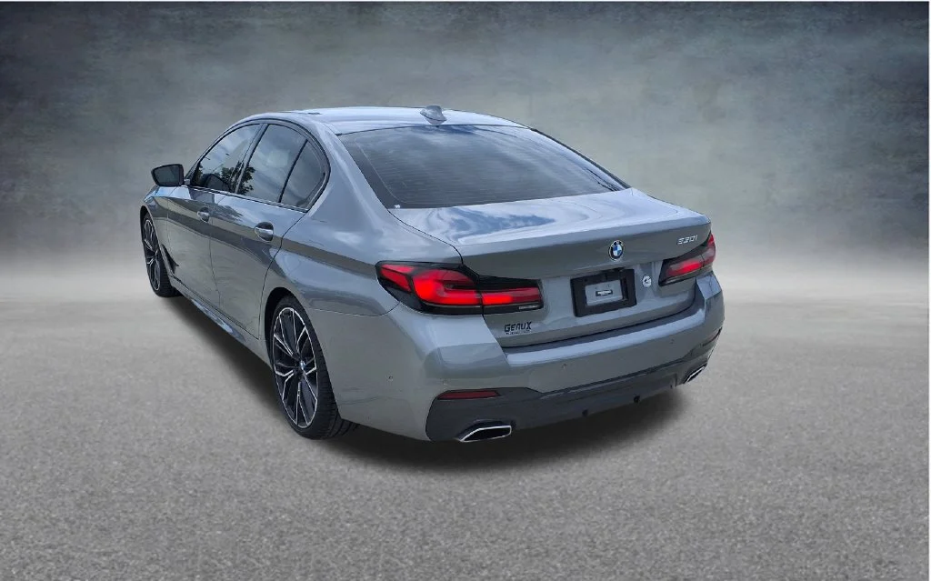 Used 2023 Gray BMW 530i image 5