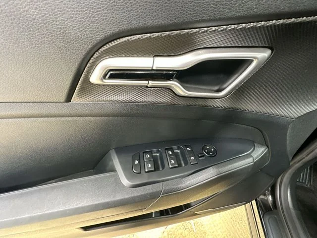 Used 2023 Black Kia LX image 16