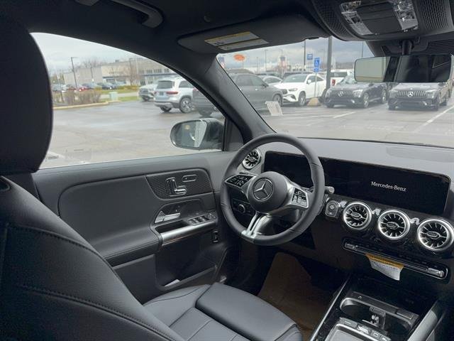 New 2026 Night Black Mercedes-Benz GLA 250 4MATIC® image 11