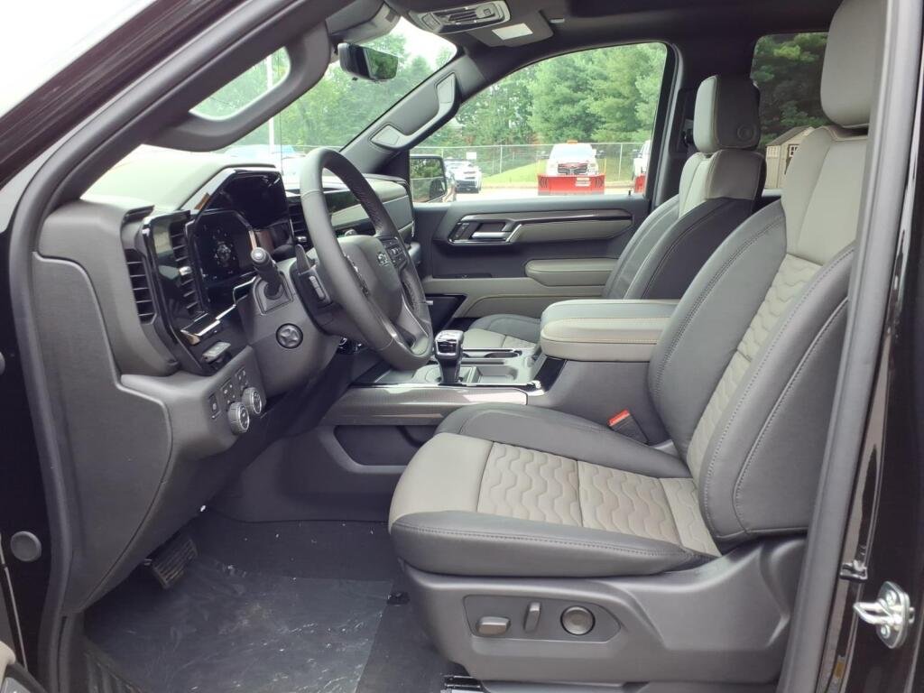 2026 Chevrolet Silverado 1500 ZR2 - Photo 7
