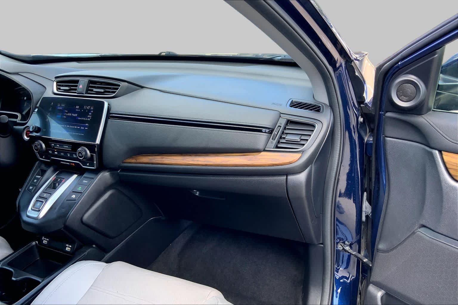 Used 2022 Platinum White Pearl Honda EX-L image 19