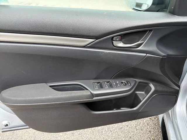 2018 Honda Civic Hatchback Sport - Photo 16