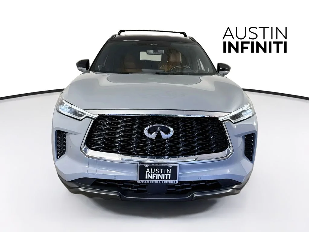 Certified Used 2025 Gray INFINITI Autograph image 4