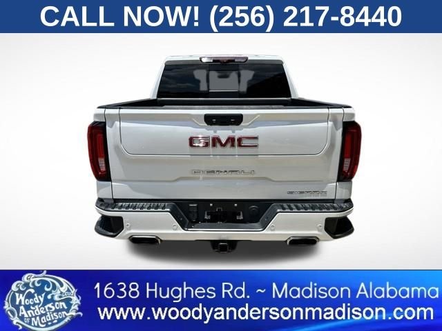 Used 2022 White Frost Tri-Coat GMC Denali image 5