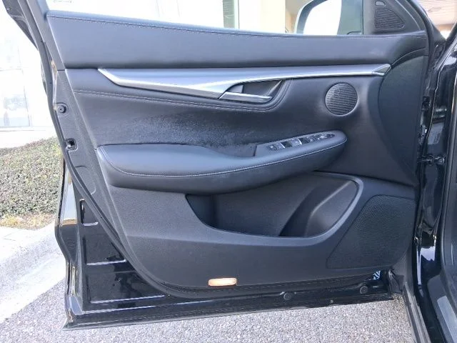 Used 2023 Black INFINITI LUXE image 16