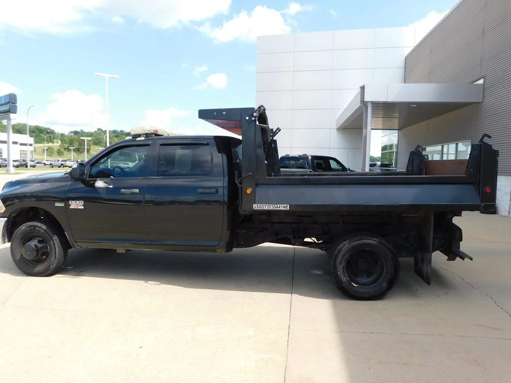 Used 2011 Brilliant Black Crystal Pearlcoat Ram ST image 8