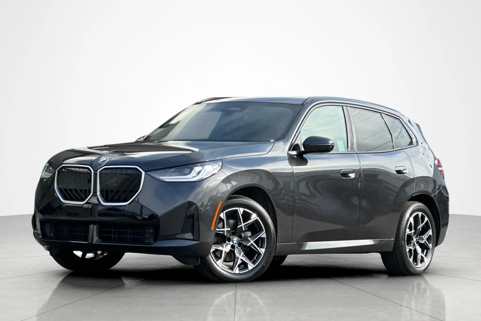 2025 BMW X3 30 XDRIVE's photo