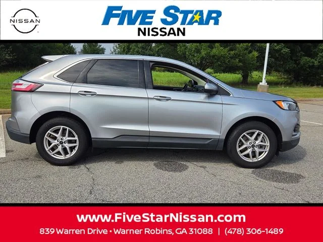 Used 2023 Silver Ford SEL image 14