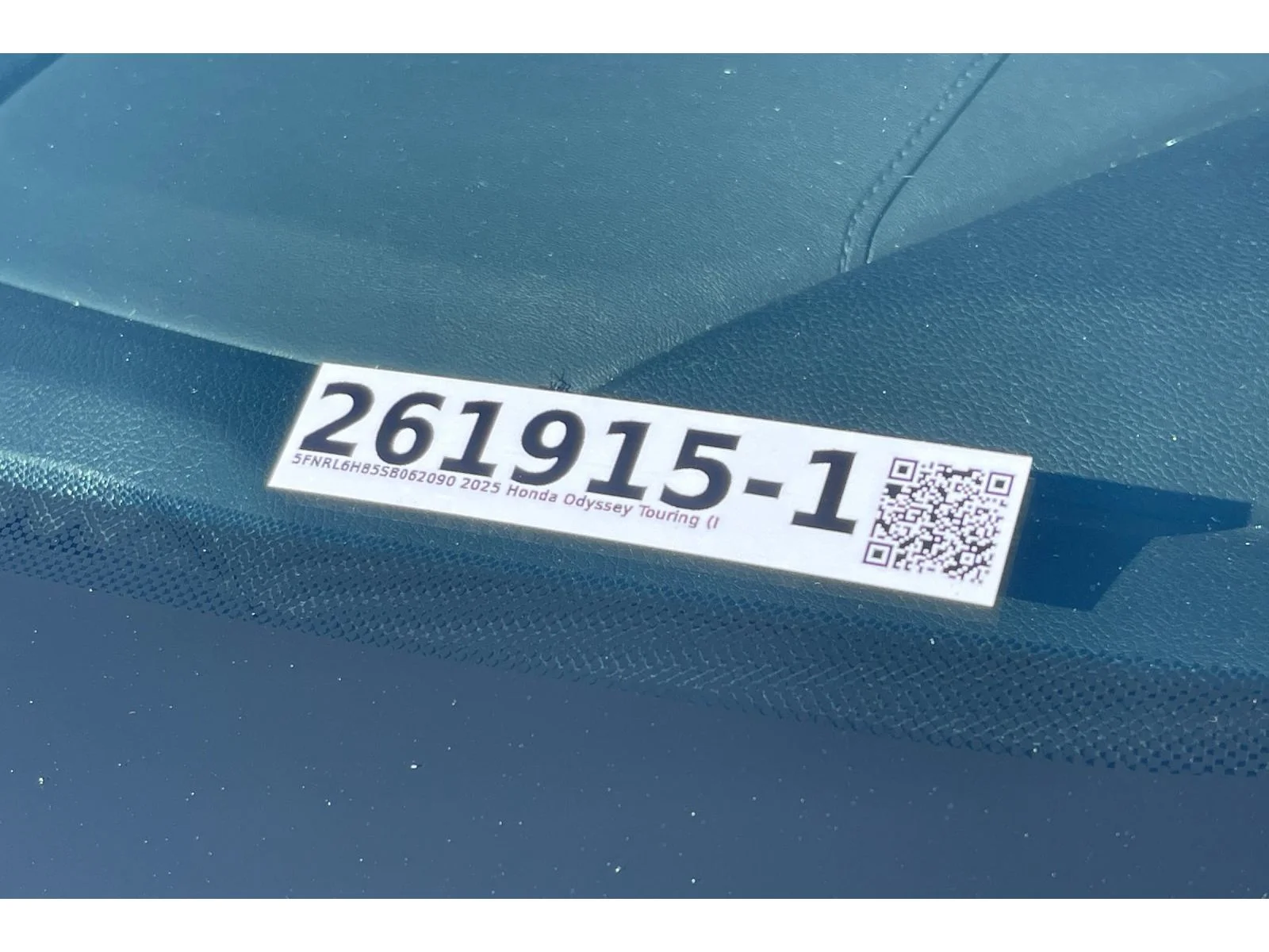 Used 2025 SONIC GRAY PEARL Honda Touring image 55
