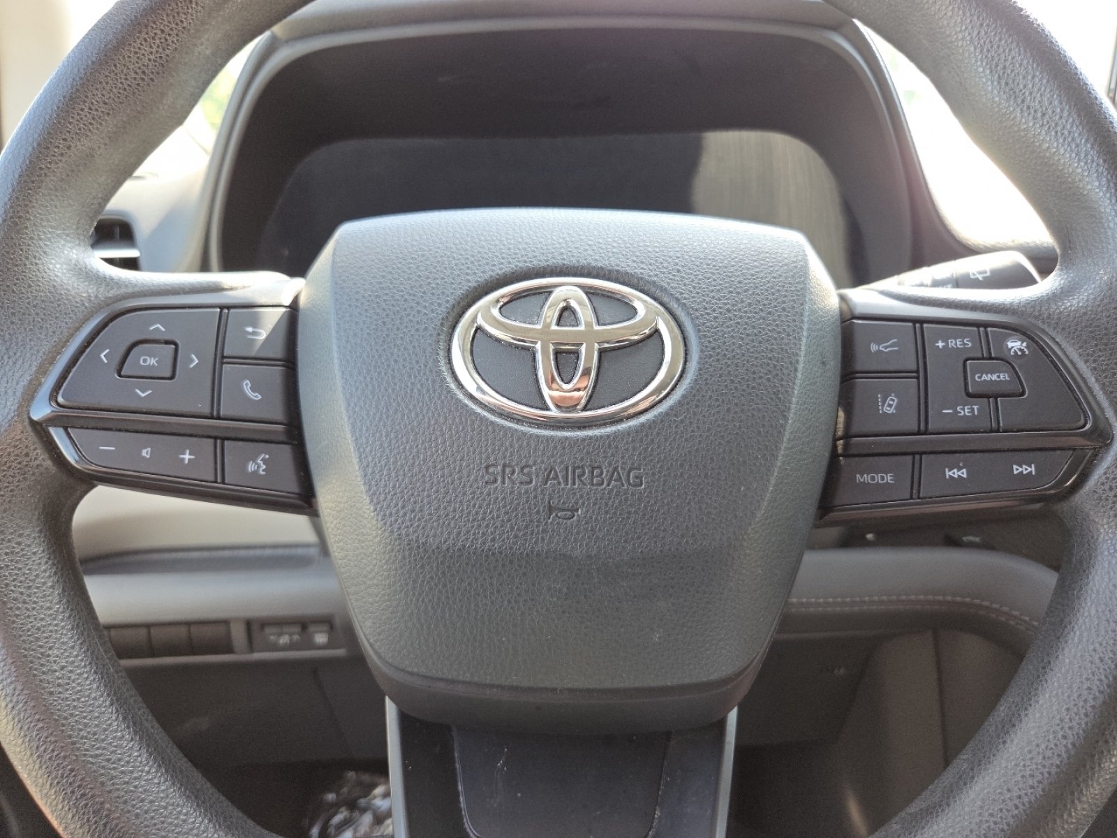 Used 2024 Gray Toyota Hybrid LE image 30