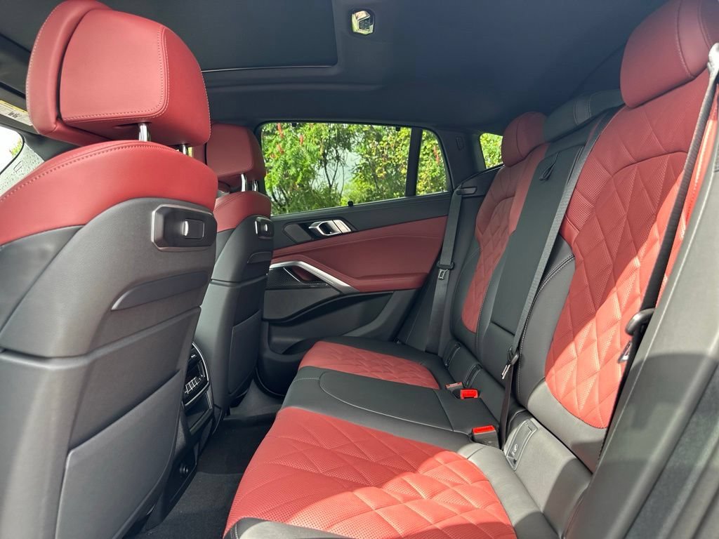 New 2027 Dravit Grey Metallic BMW M60i image 21