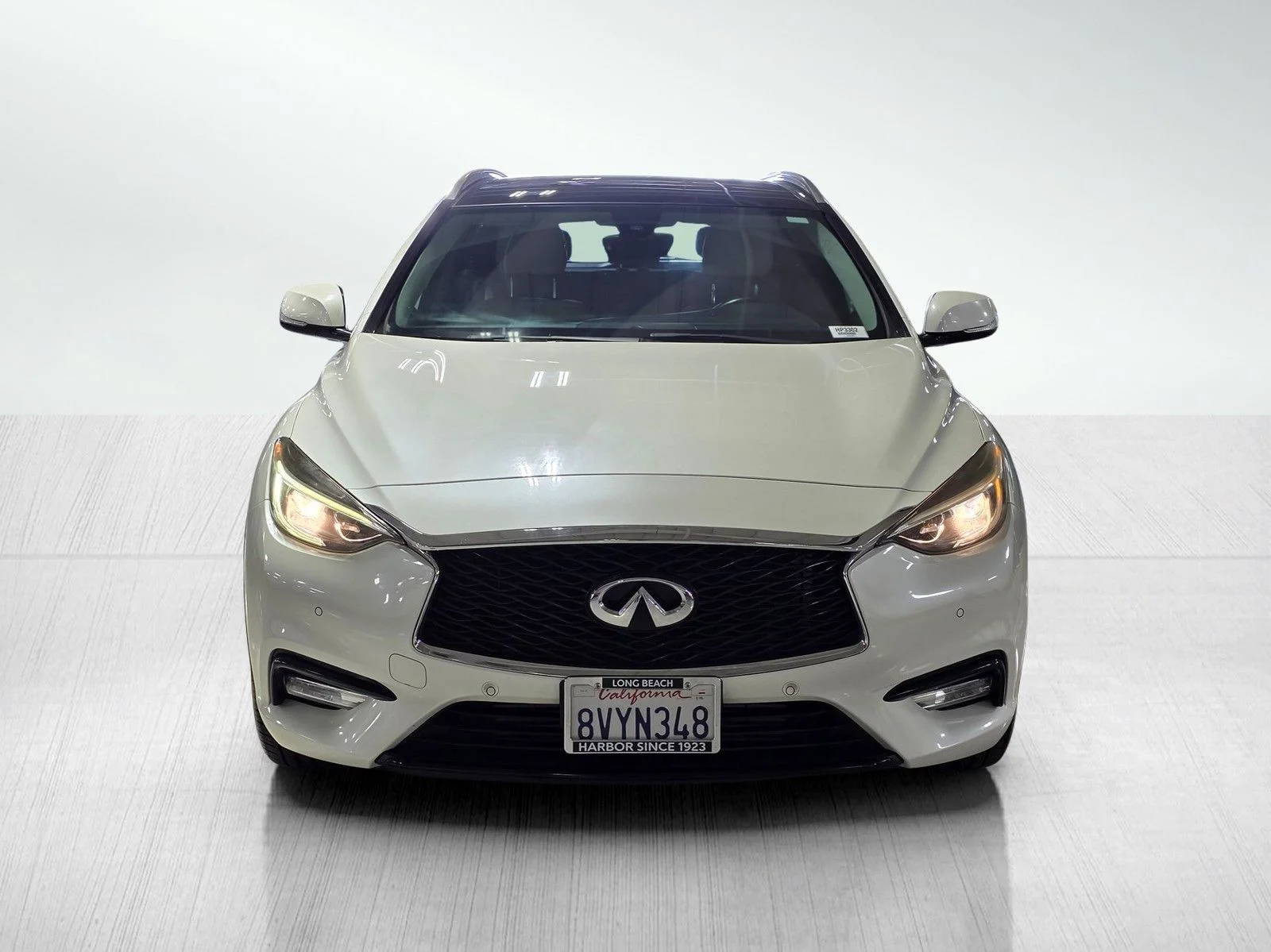 Used 2017 INFINITI QX30 Premium with VIN SJKCH5CP6HA027606 for sale in Long Beach, CA