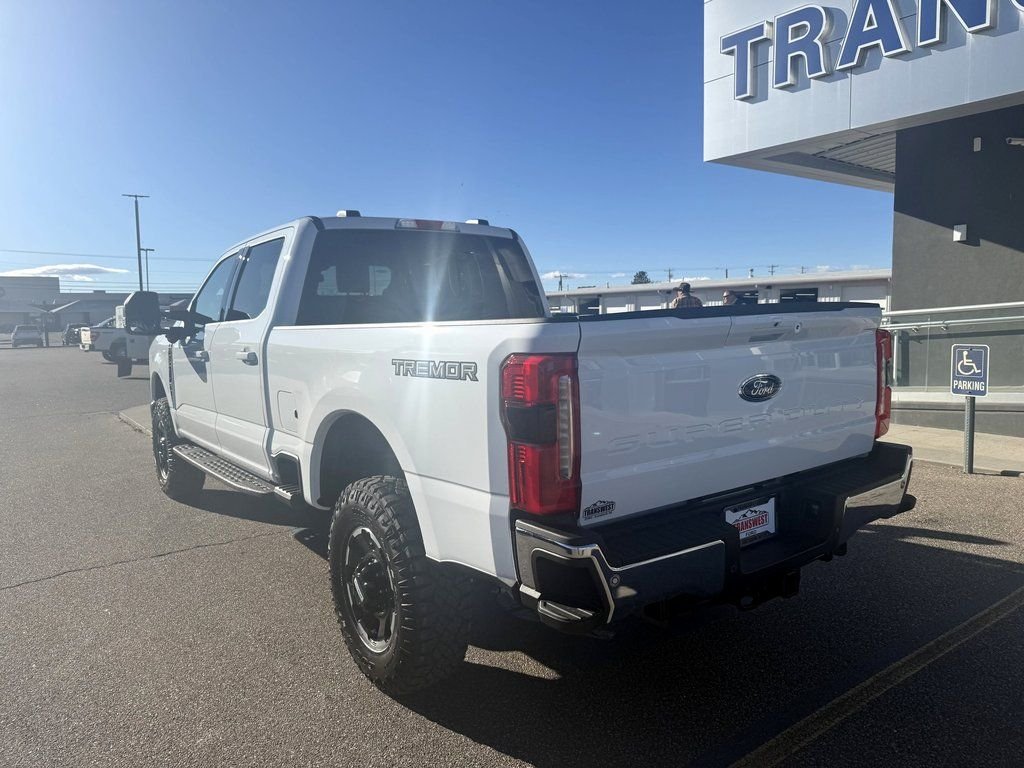 2026 Ford F-350 Super Duty XLT - Photo 6