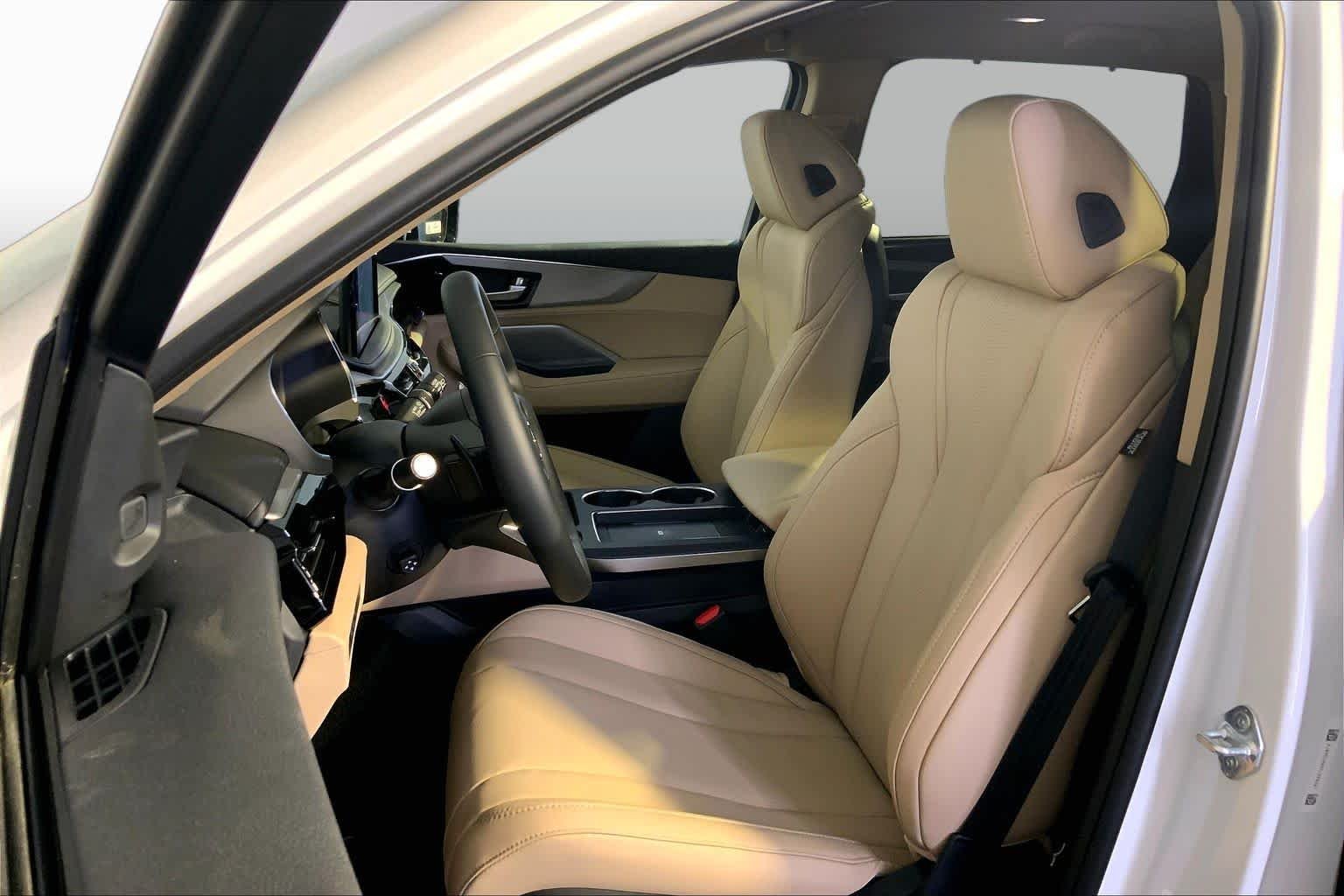 New 2026 Platinum White Pearl Acura With Technology Package image 14