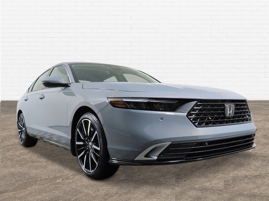 New 2026 Urban Gray Pearl Honda Touring image 8