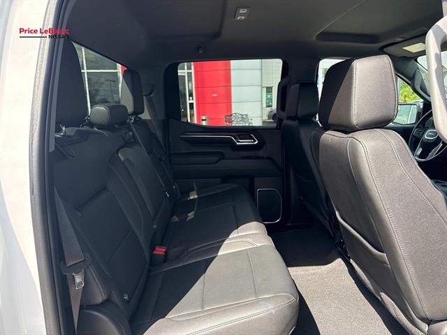 2024 GMC Sierra 1500 SLT - Photo 9