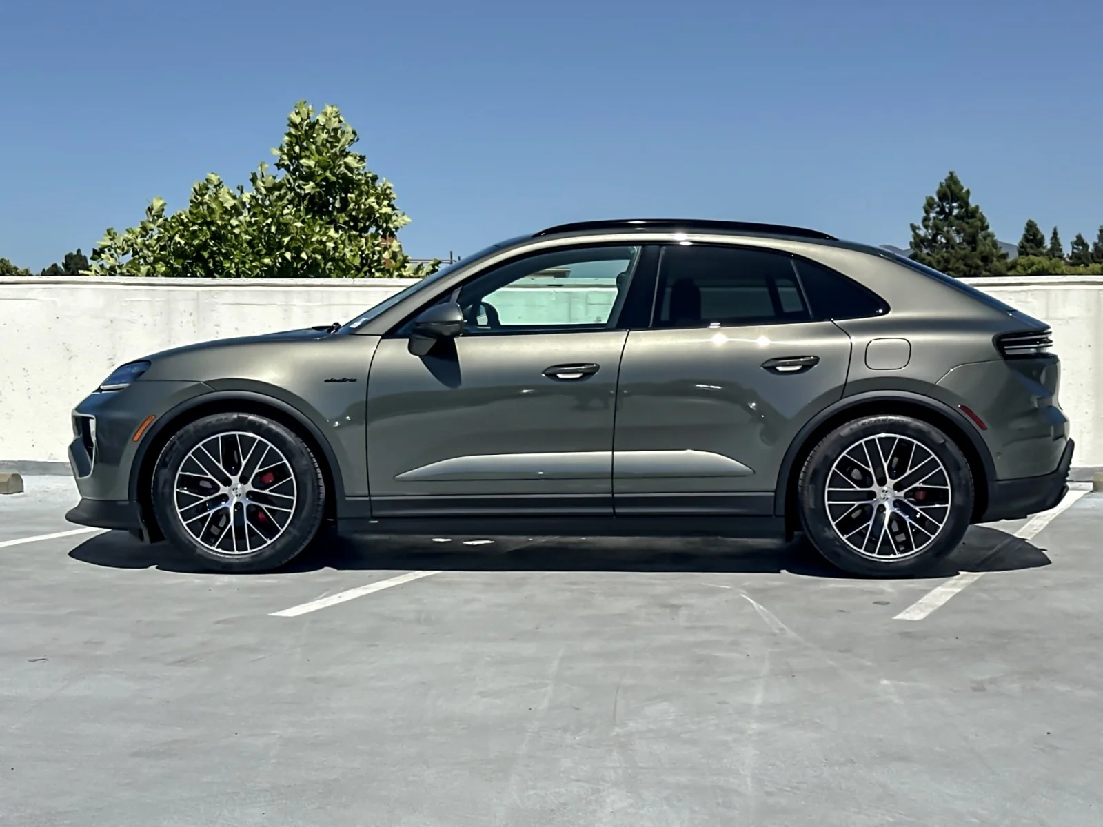 Used 2025 Porsche Macan S with VIN WP1AB2XA3SL154238 for sale in Walnut Creek, CA