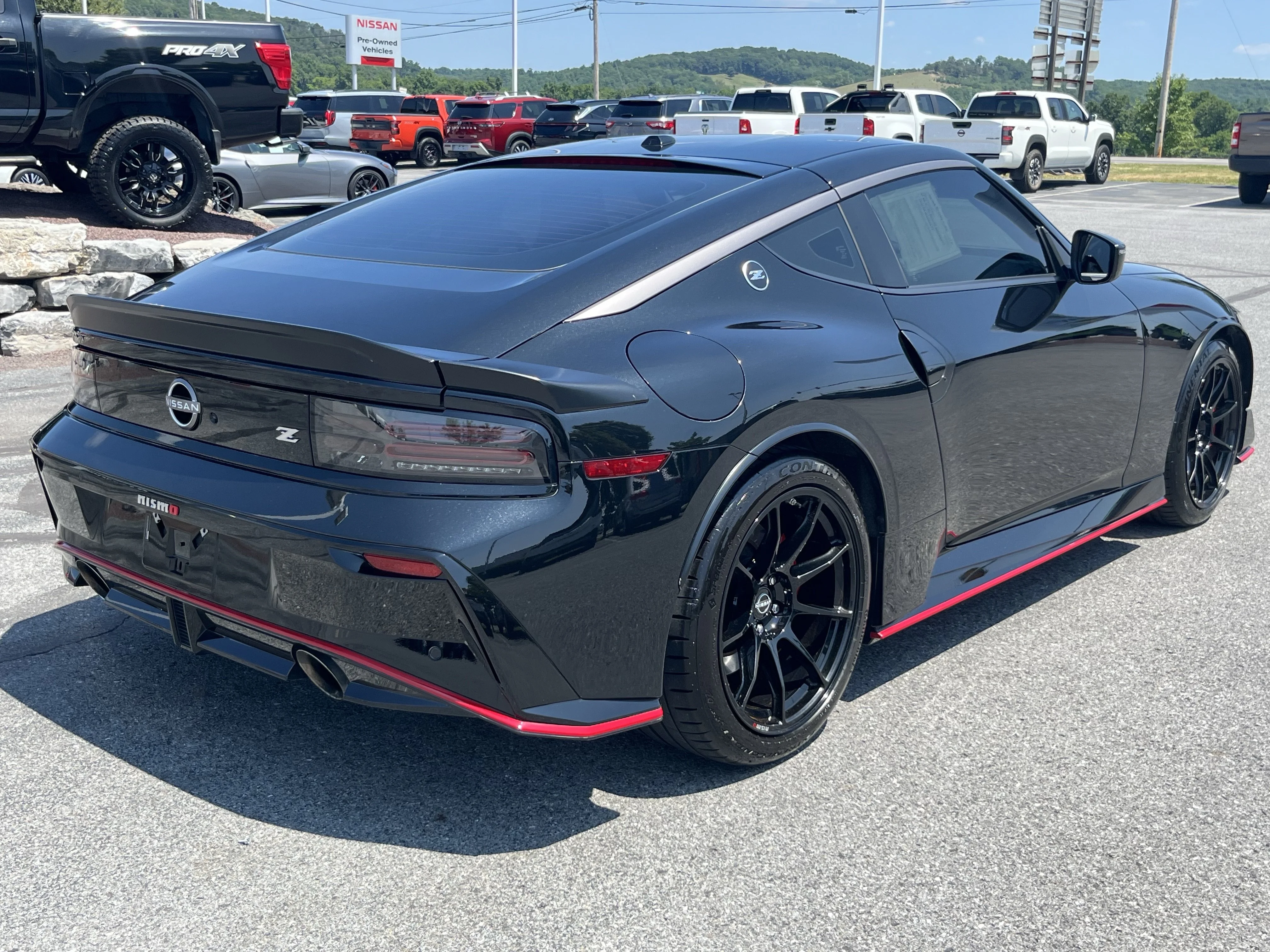 Used 2024 Black Diamond Pearl Nissan NISMO image 4