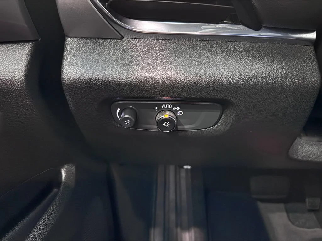 2023 Chevrolet Traverse 1LT - Photo 25