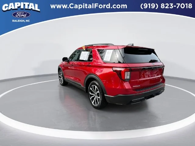 Used 2025 Red Ford ST-Line image 6