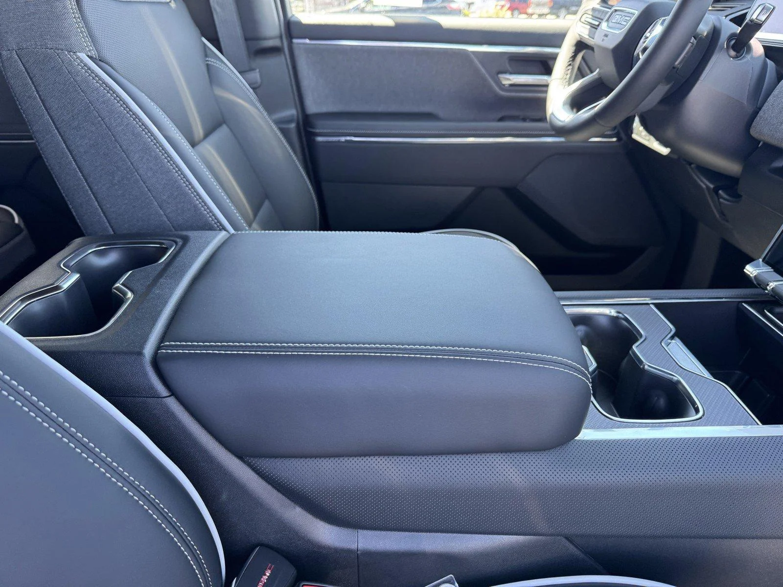New 2026 Deep Ocean Metallic GMC Elevation Standard Range image 8