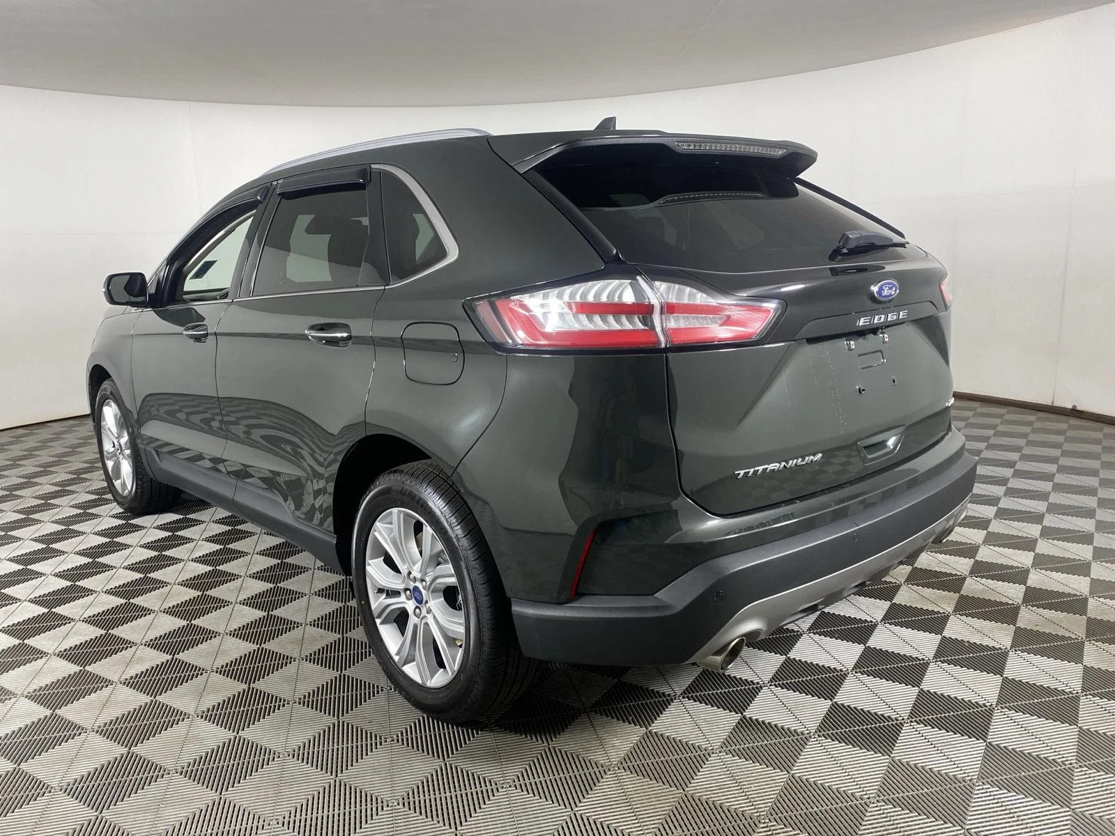 Used 2022 Forged Green Ford Titanium image 7