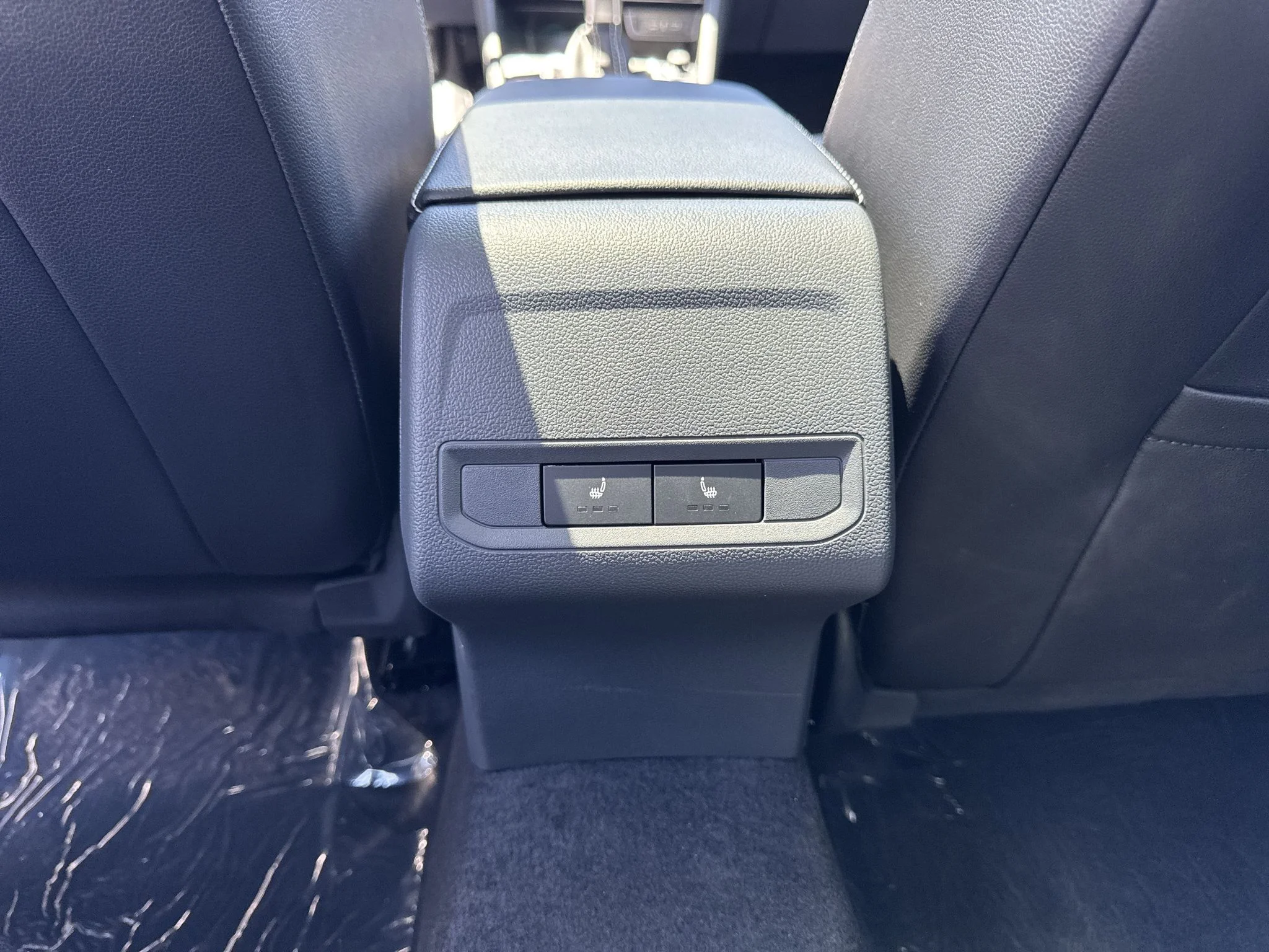 New 2026 Opal White Pearl Volkswagen SEL image 30