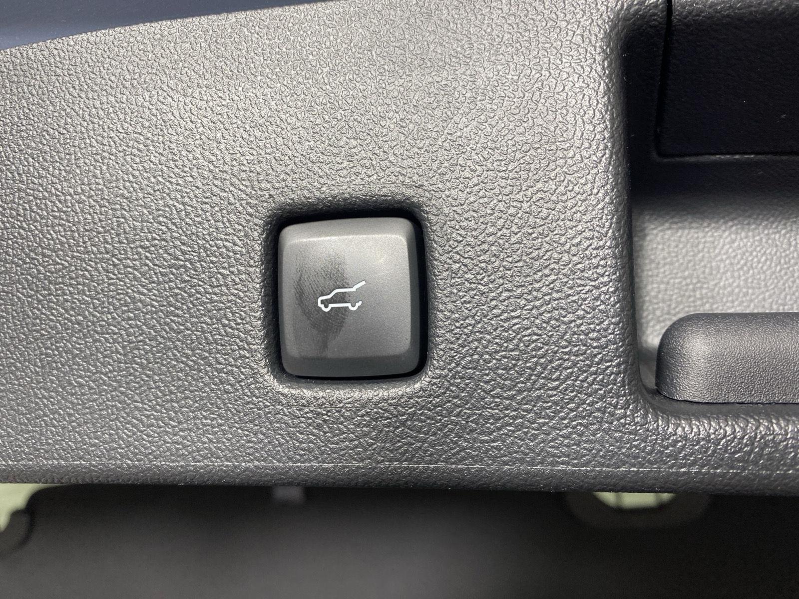Used 2023 Vapor Blue Ford Platinum image 29