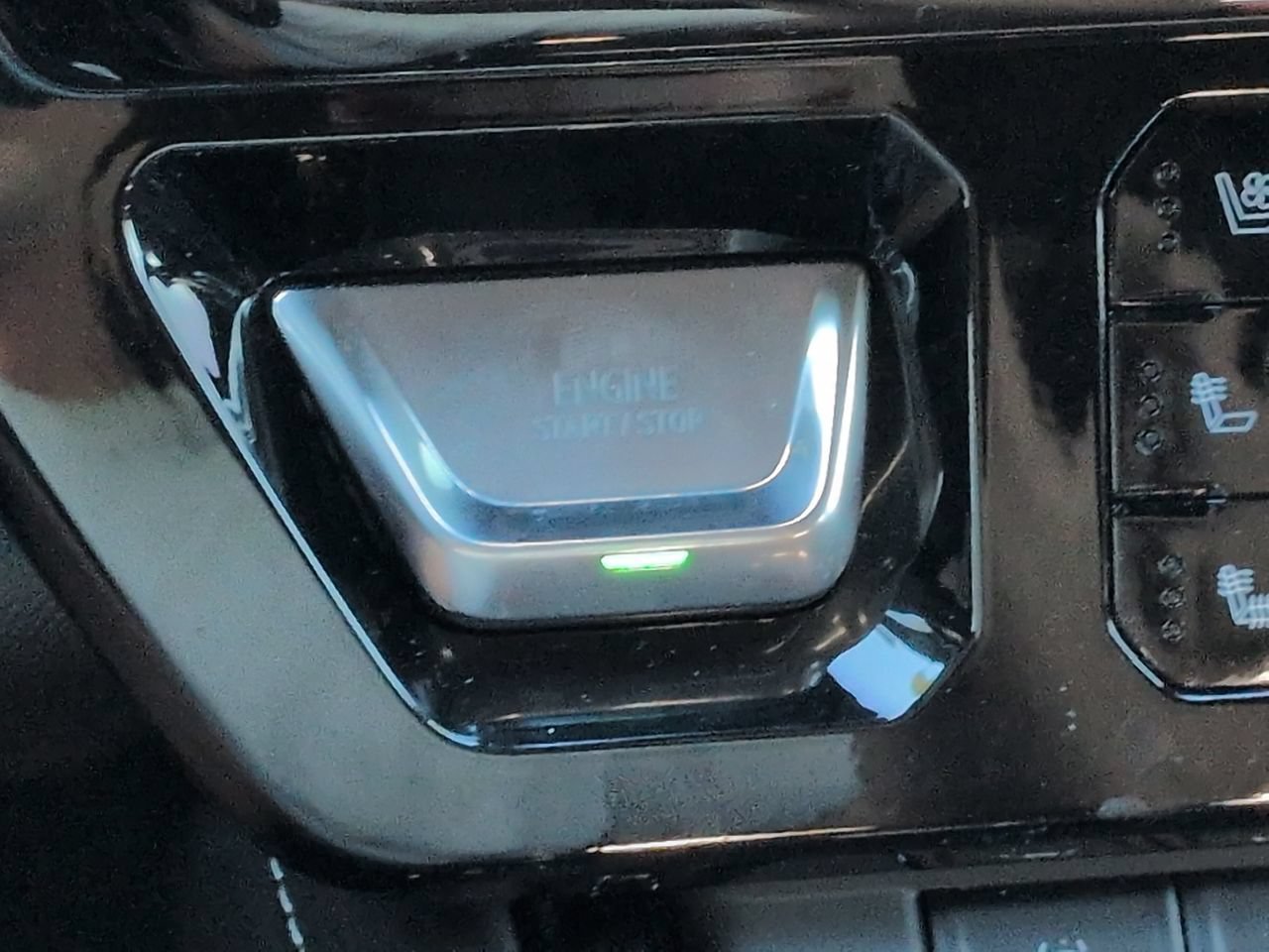 Used 2026 Sterling Metallic GMC AT4X image 27