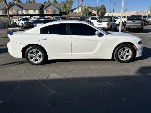 Used 2022 White Dodge SXT image 8