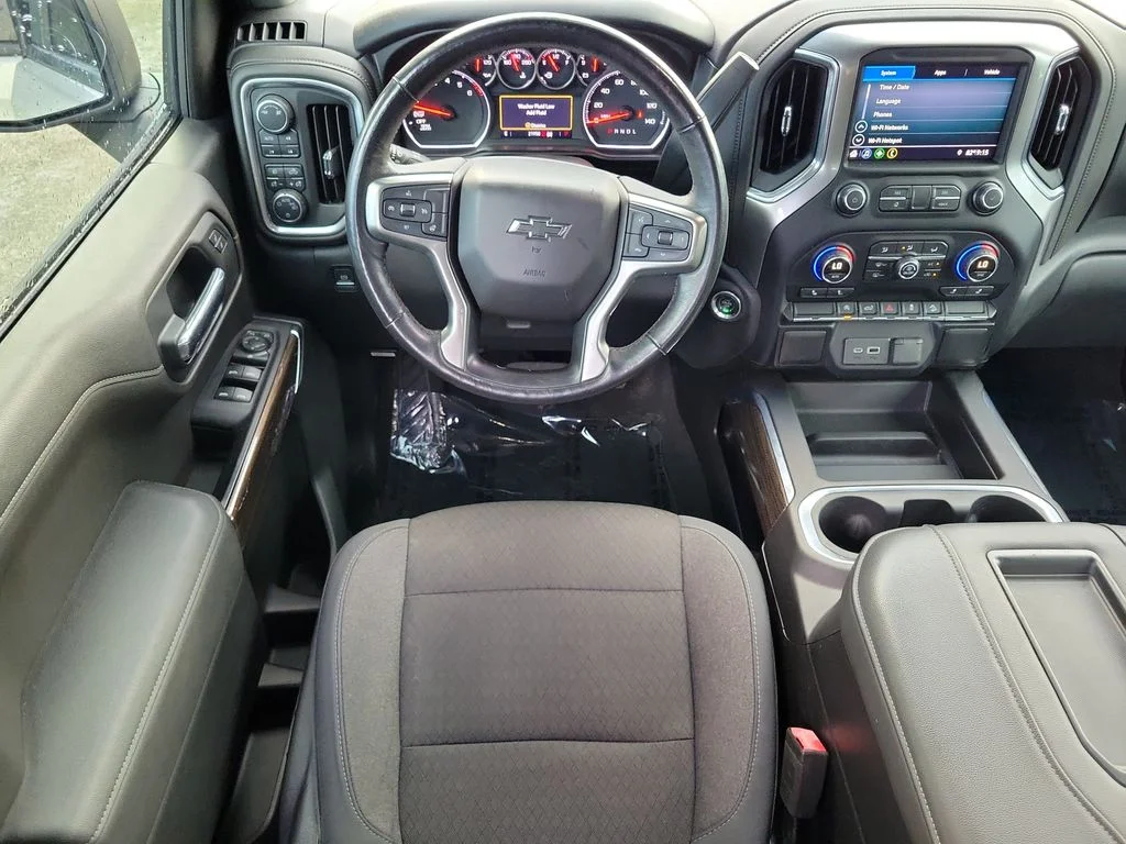 Used 2019 Silver Chevrolet RST image 15