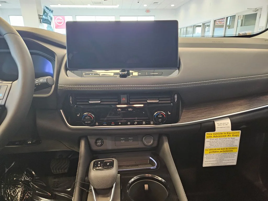 New 2026 Everest White Pearl TriCoat Nissan Platinum image 17