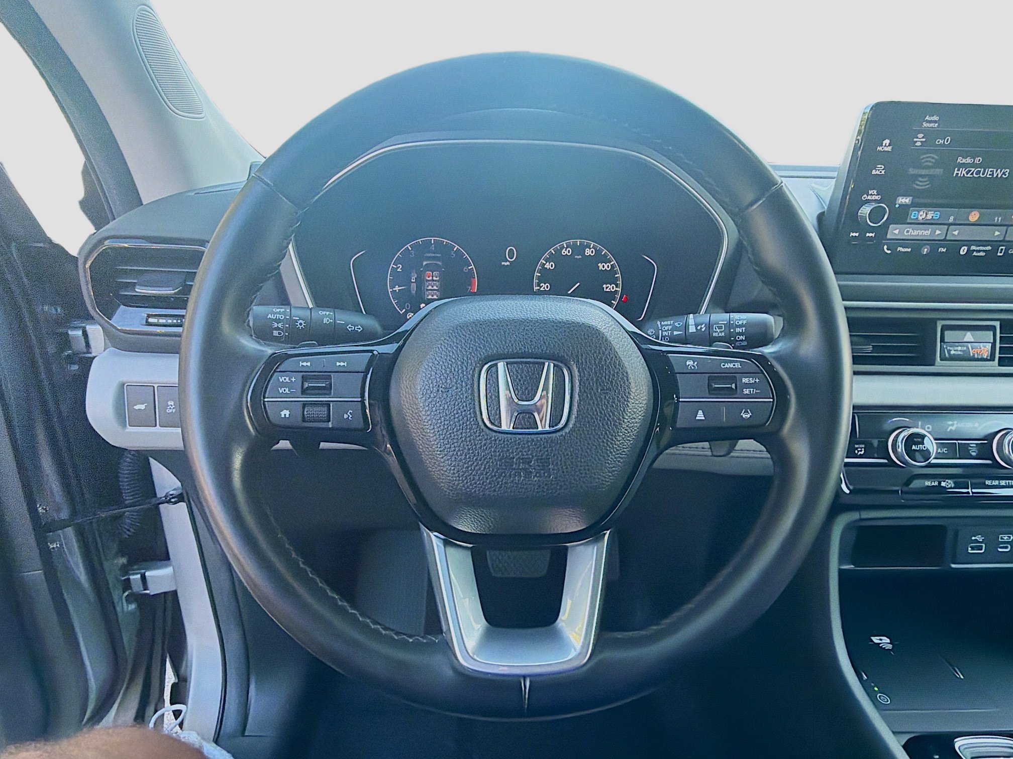 2025 Honda Pilot EX-L - Photo 10