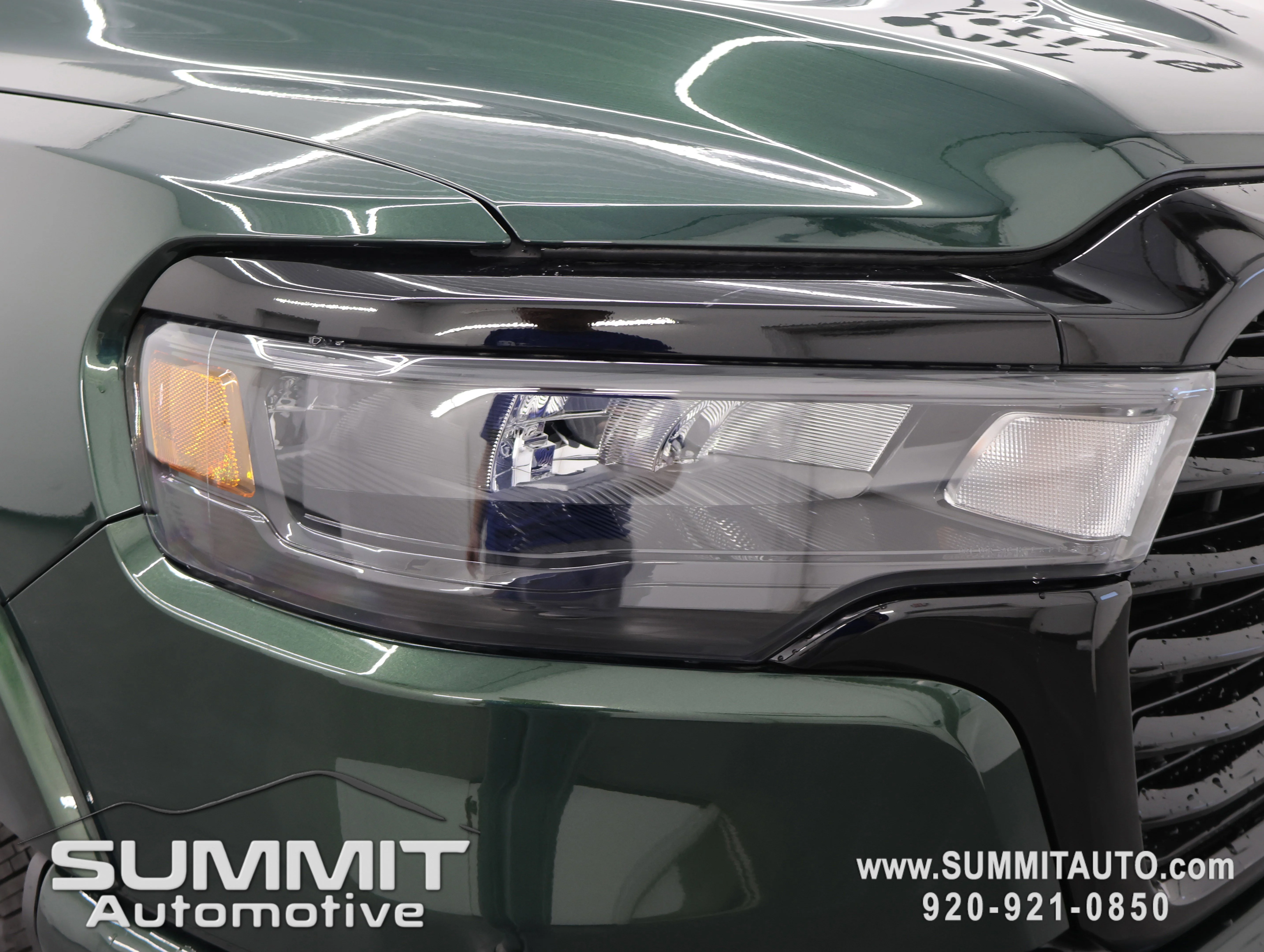 New 2026 Serrano-Green Metallic Exterior Paint RAM Laramie image 26